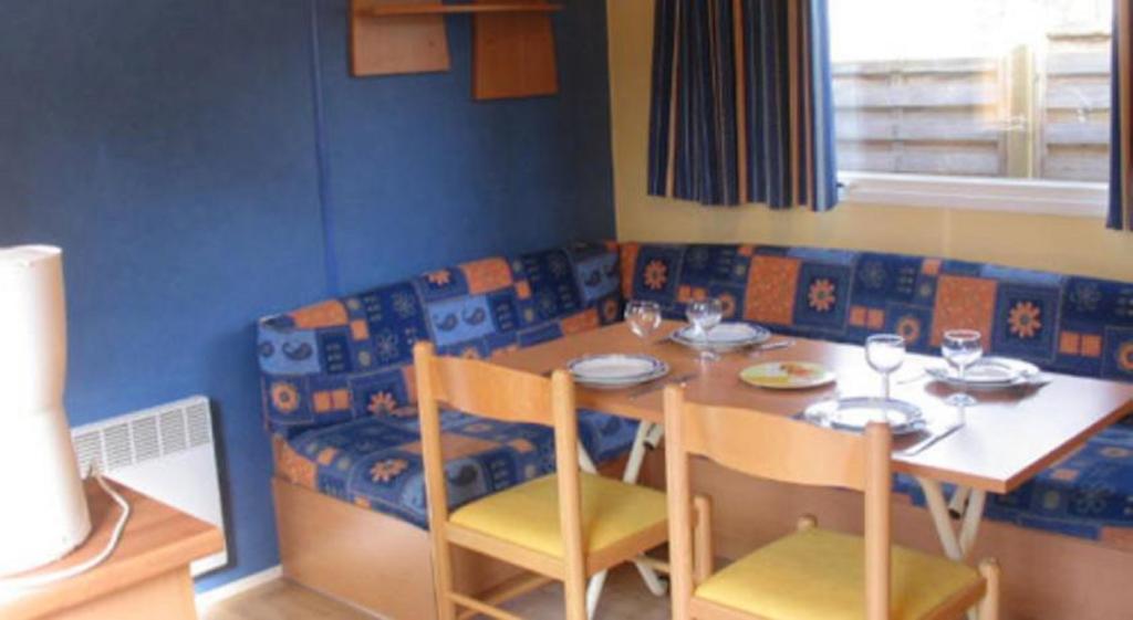 Camping Des Rochers Des Parcs 호텔 Clécy 객실 사진