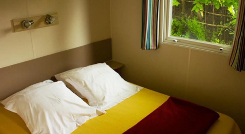 Camping Des Rochers Des Parcs 호텔 Clécy 객실 사진