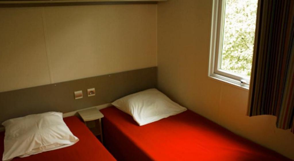 Camping Des Rochers Des Parcs 호텔 Clécy 객실 사진