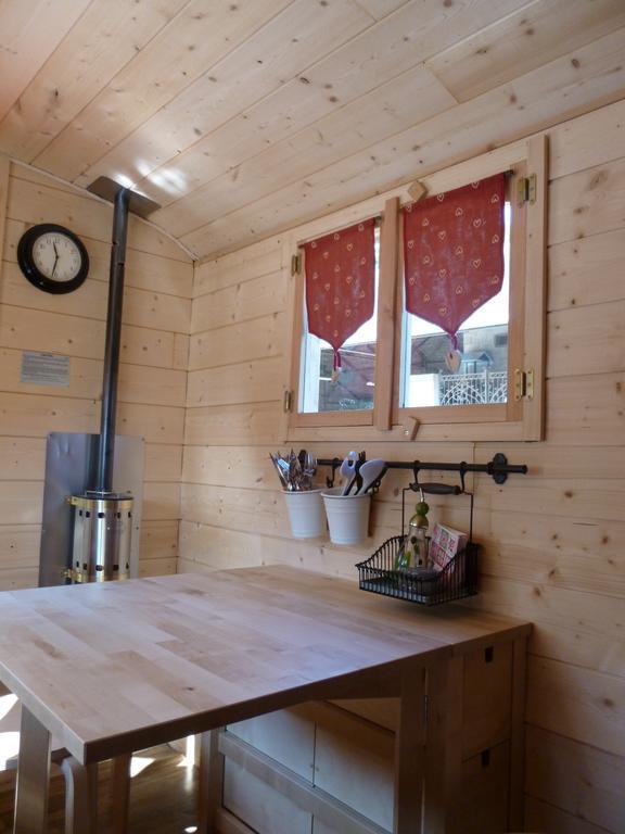 Camping Des Rochers Des Parcs 호텔 Clécy 외부 사진