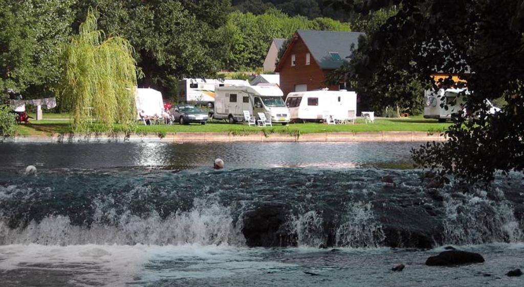 Camping Des Rochers Des Parcs Clécy 외부 사진